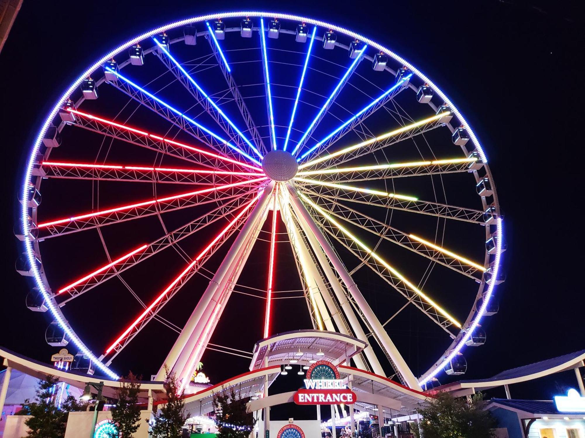 Majestic Splash- 8 Bedroom, Indoor Pool, Hot Tub, 1089 Free Tickets Each Paid Day, Dollywood Sevierville Eksteriør billede
