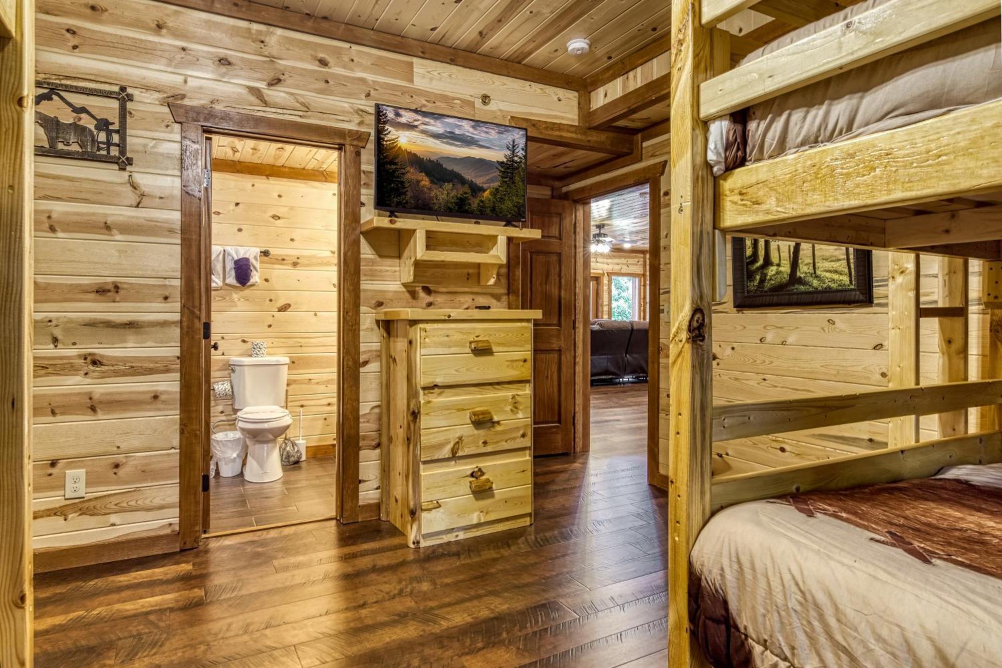 Majestic Splash- 8 Bedroom, Indoor Pool, Hot Tub, 1089 Free Tickets Each Paid Day, Dollywood Sevierville Eksteriør billede