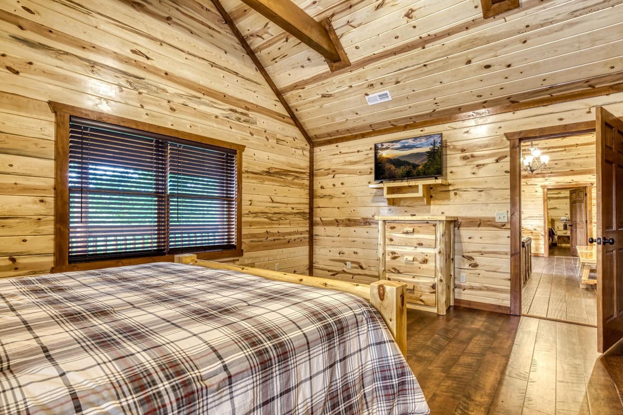Majestic Splash- 8 Bedroom, Indoor Pool, Hot Tub, 1089 Free Tickets Each Paid Day, Dollywood Sevierville Eksteriør billede